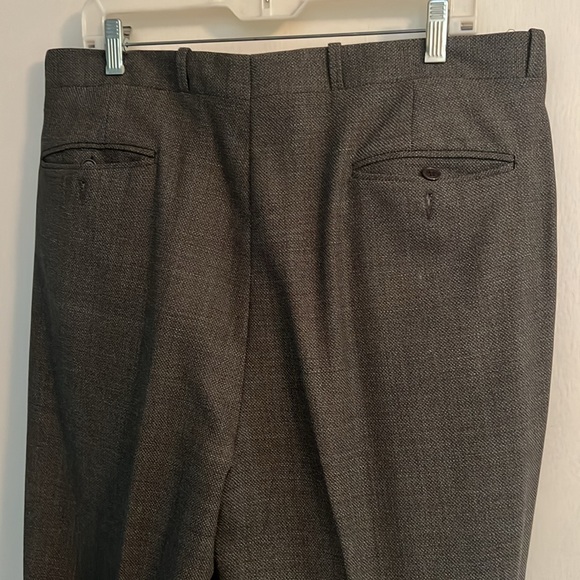 Beautiful vintage wool suit made for Beecroft and Bull of Va by Mickey Spratz - Picture 9 of 10